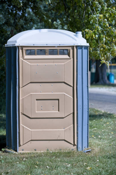 Best Luxury portable toilet rental  in Belmont, WI